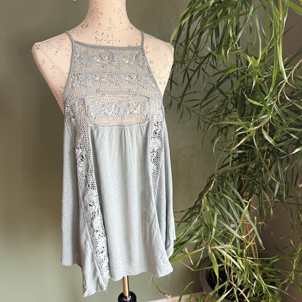 Free People XS TP Green Crochet Raw Hem Floral Sleeveless Top Open Back